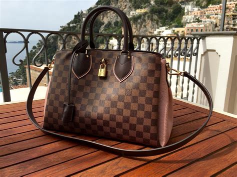 catch fake louis vuitton|false Louis Vuitton purses.